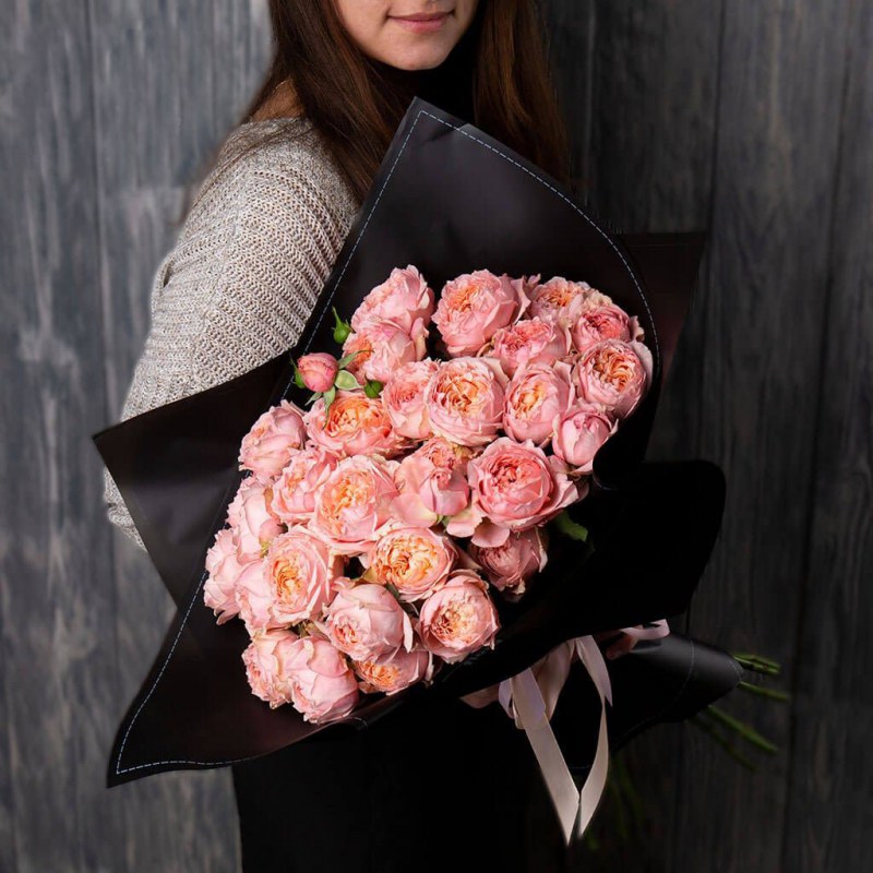 Букет из пионовидных роз сорта Джульетта